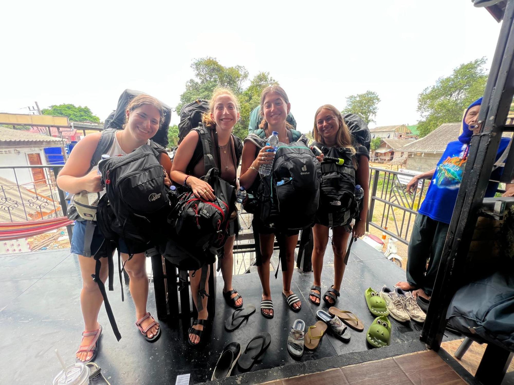 U Hostel Koh Phangan หาดริ้น ภายนอก รูปภาพ