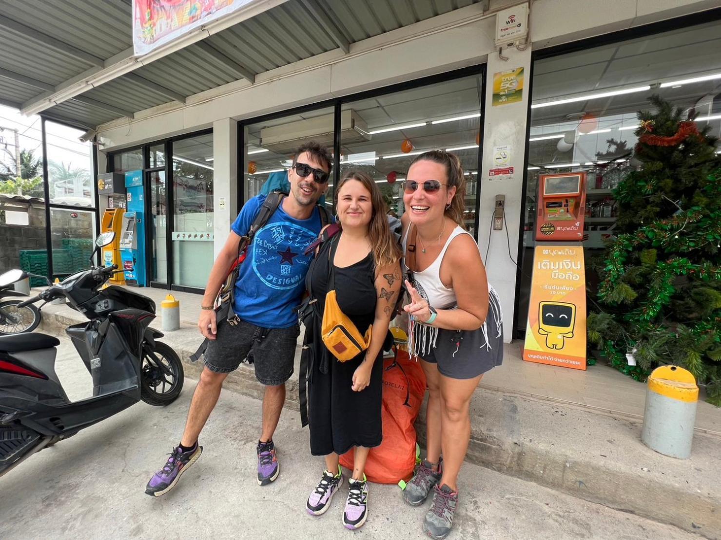 U Hostel Koh Phangan หาดริ้น ภายนอก รูปภาพ