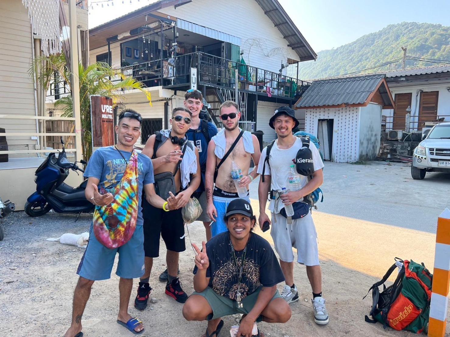 U Hostel Koh Phangan หาดริ้น ภายนอก รูปภาพ