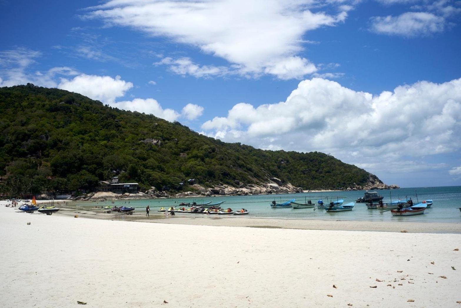 U Hostel Koh Phangan หาดริ้น ภายนอก รูปภาพ