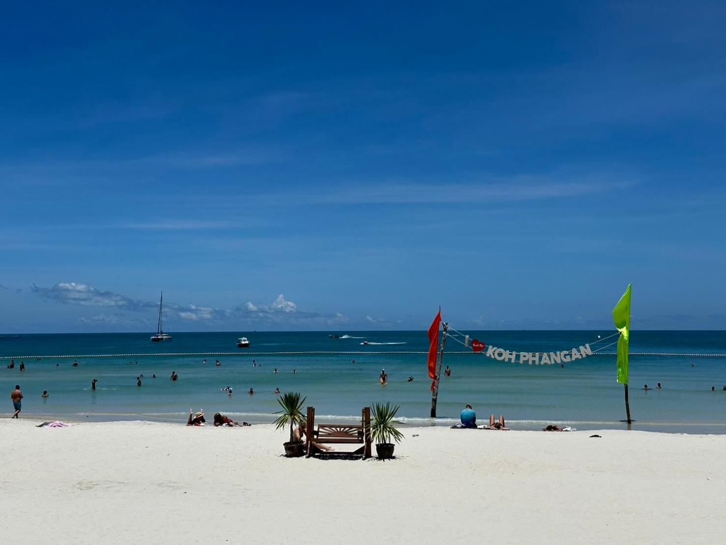 U Hostel Koh Phangan หาดริ้น ภายนอก รูปภาพ