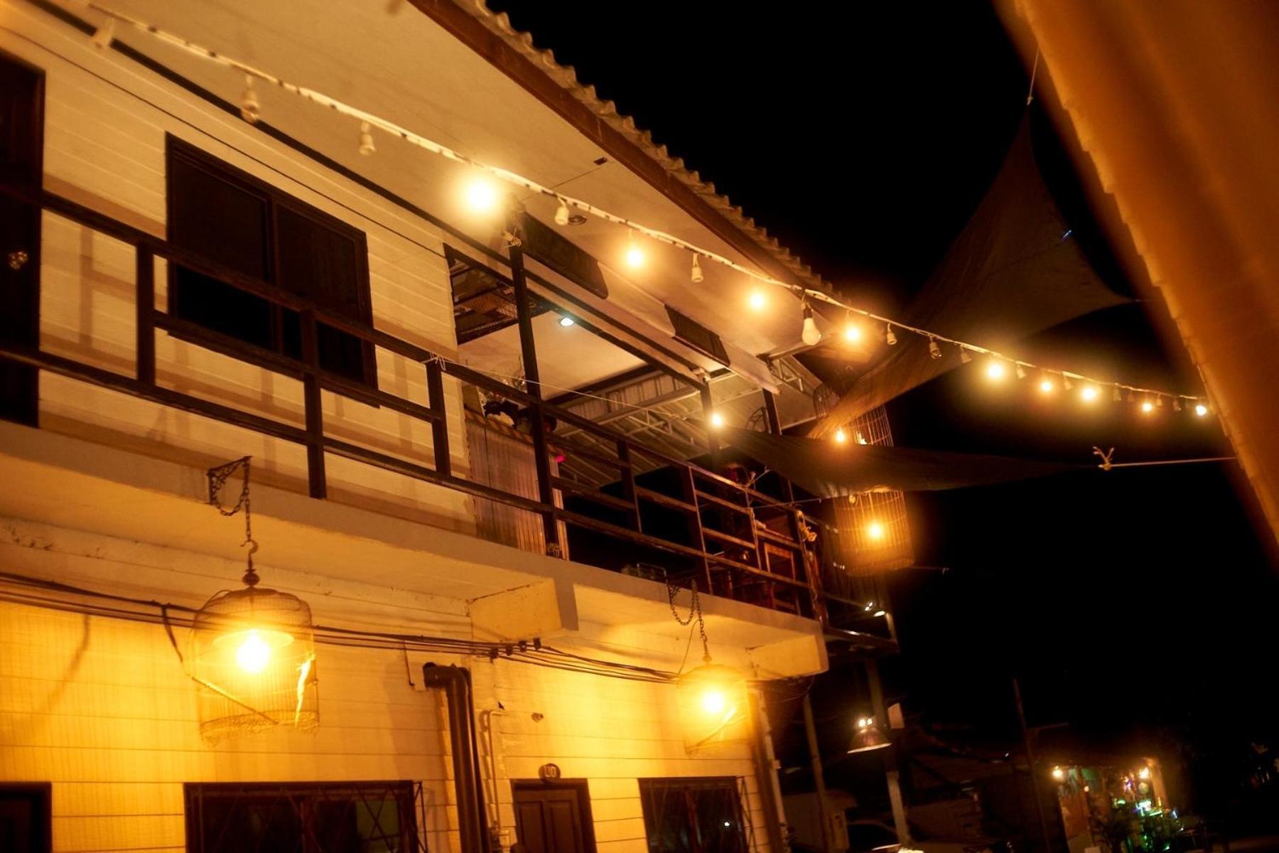 U Hostel Koh Phangan หาดริ้น ภายนอก รูปภาพ